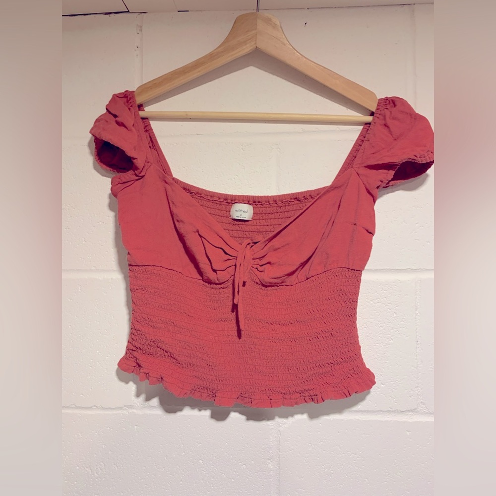 Wilfred top
